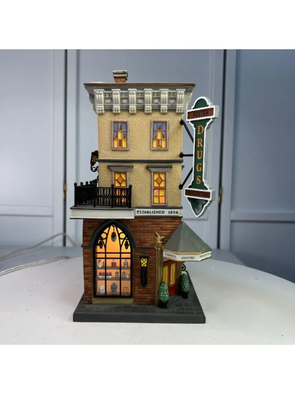 Dept 56 Foster Pharmacy Christmas in the City Lighted Building - 2000 (NO Box)